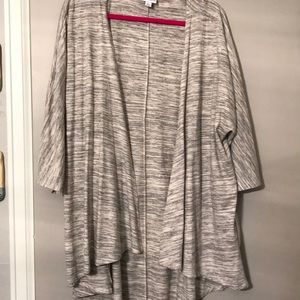 LuLaRoe Lindsay kimono
